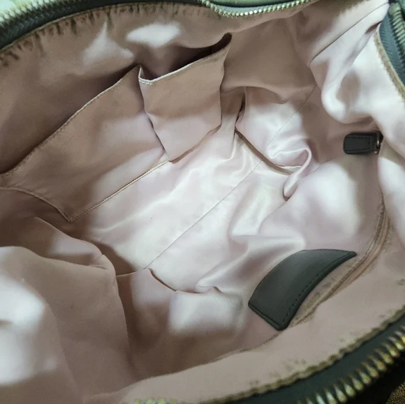 Vintage Coach Patent Trim Handbag - Picture 15 of 16